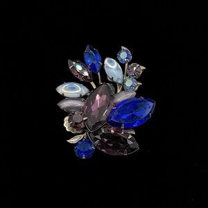 VINTAGE Blue Purple Aurora Borealis Crystal Brooch
